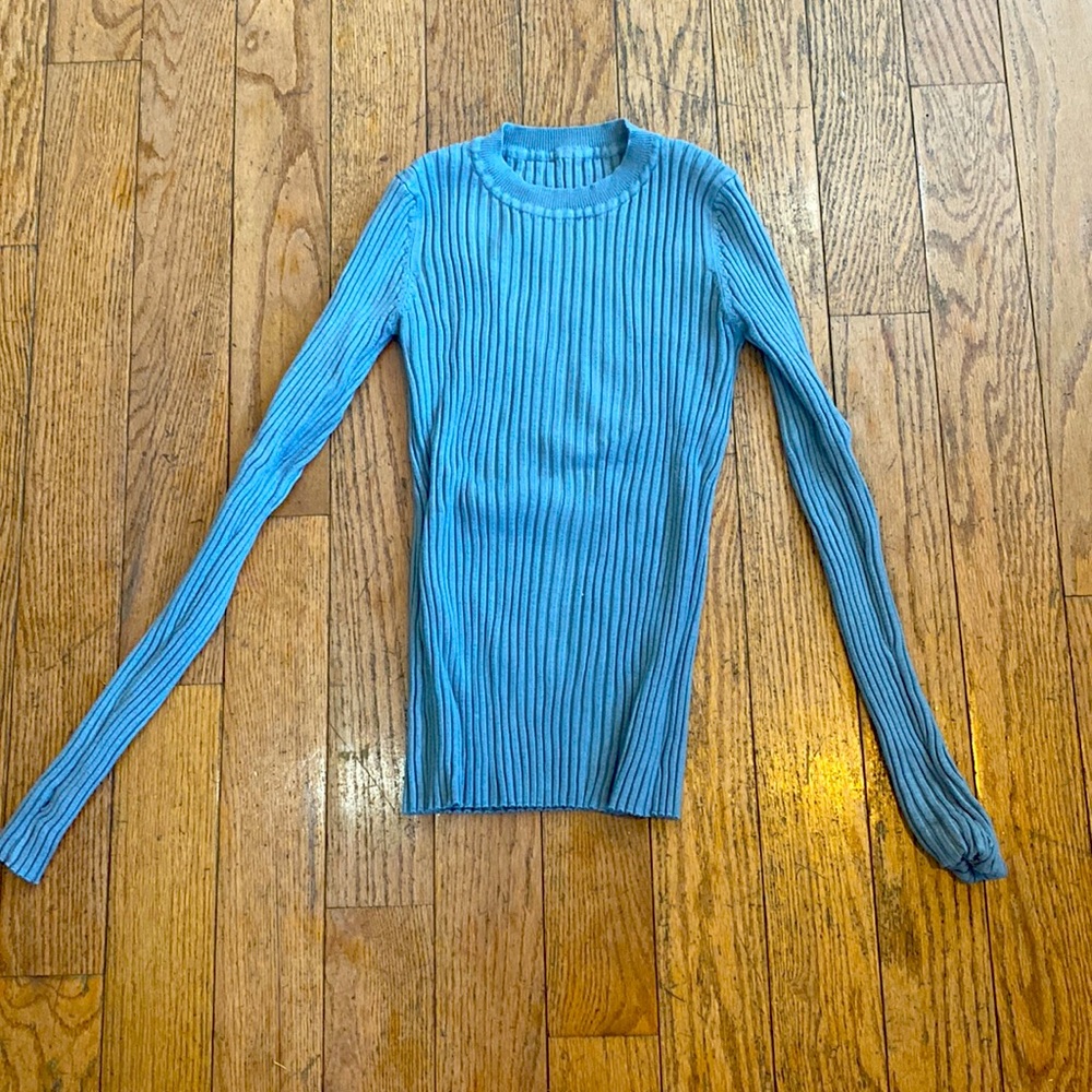 Grey ribbed sweater shirt fitted
